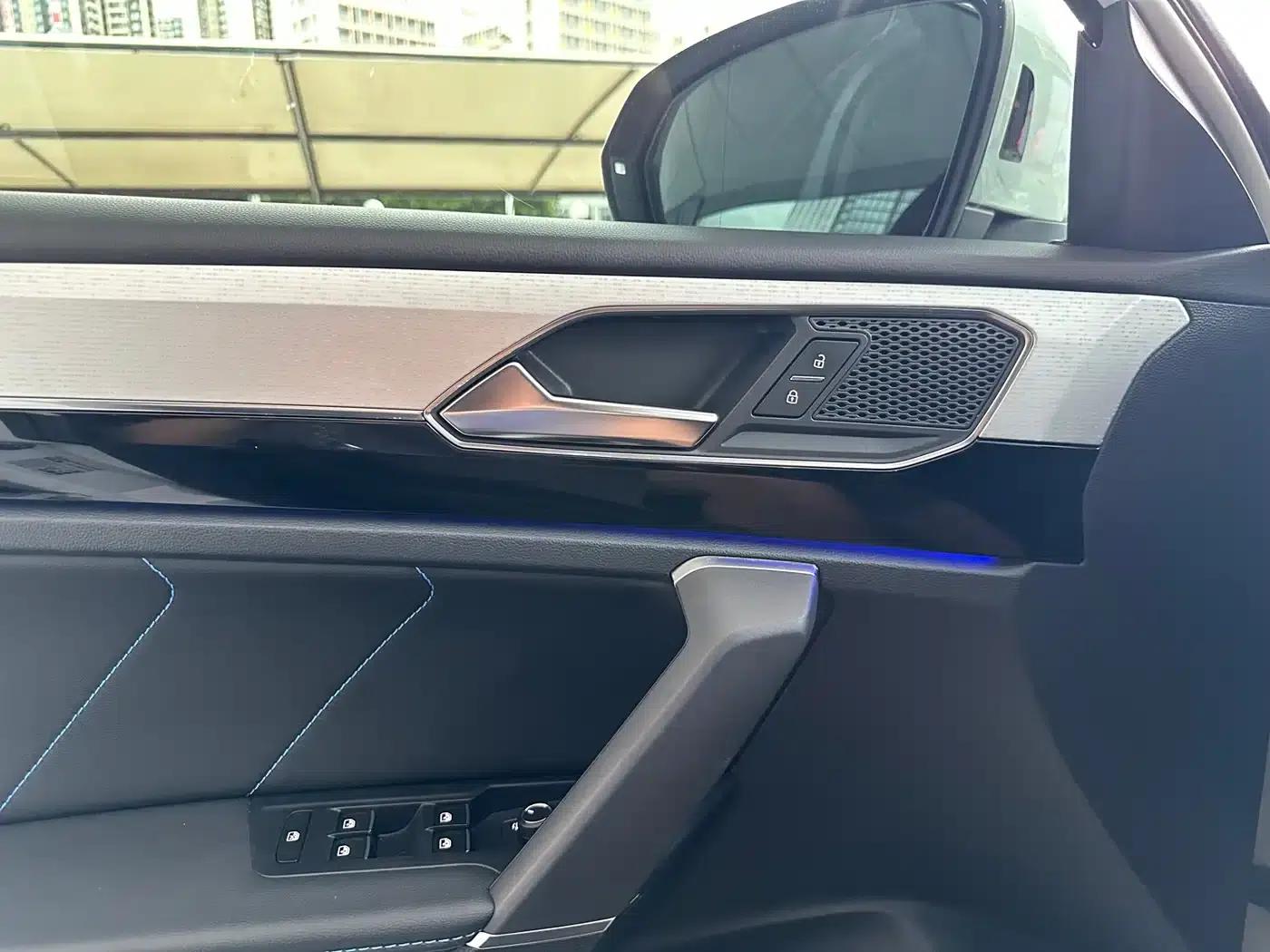 Tayron GTE 2020 1.4T Premium Edition — миниатюра 8