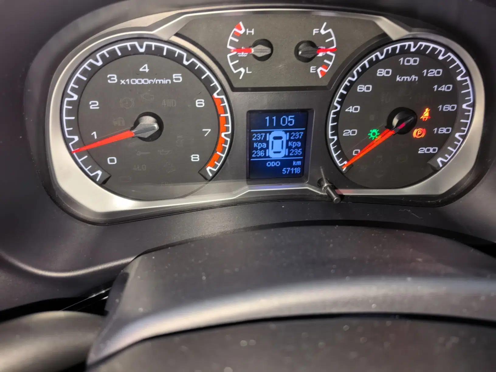 Haval H5 Classic 2016 Classic Edition 2.0T Manual 4x4 Prestige Model — миниатюра 12