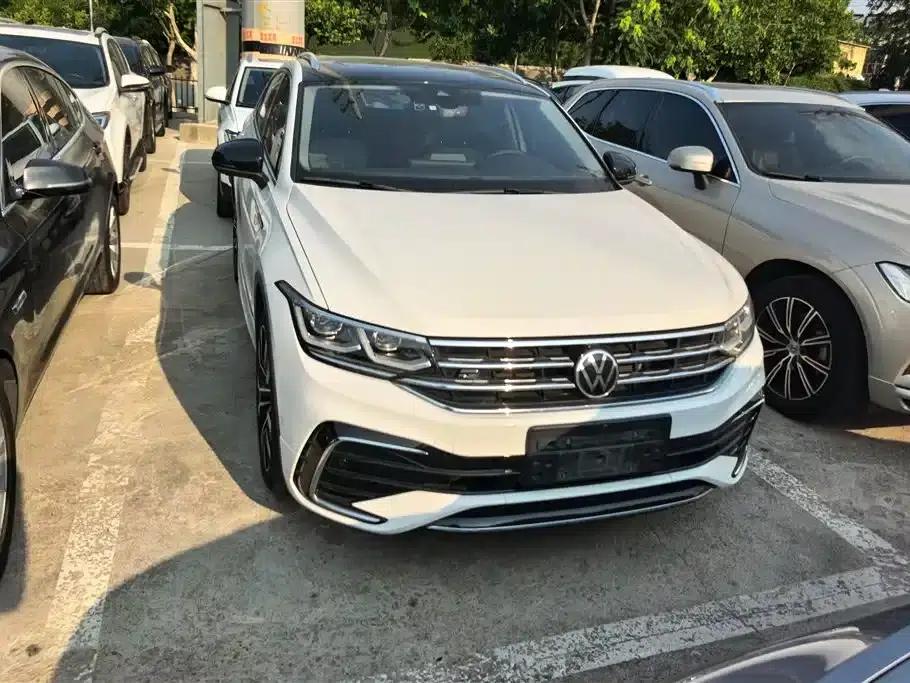 Tiguan X 2022 330TSI 2WD Premium Flagship Edition — миниатюра 2