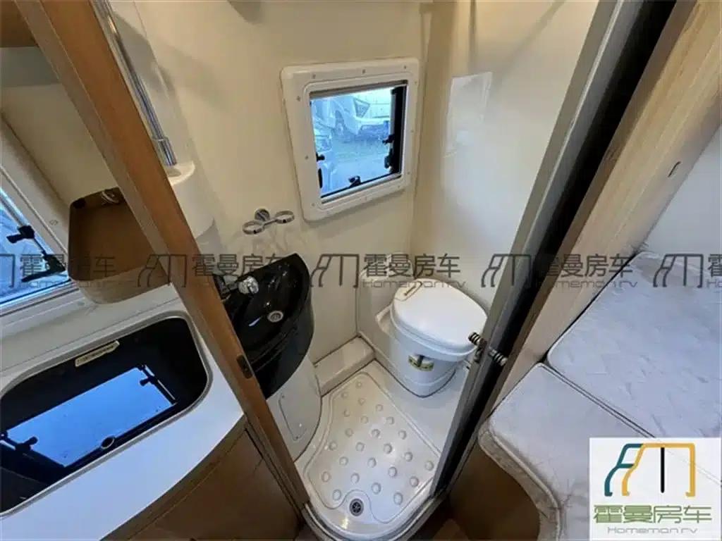 SAIC MAXUS V80 C-type motorhome, 2017 model, 2.5T diesel version — миниатюра 14