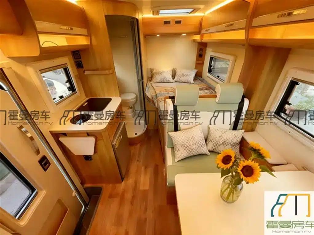 SAIC MAXUS V80 C-type motorhome, 2017 model, 2.5T diesel version — миниатюра 8