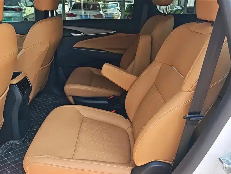 Maxus G50 Plug-in Hybrid 2025 Navigator Edition — миниатюра 11