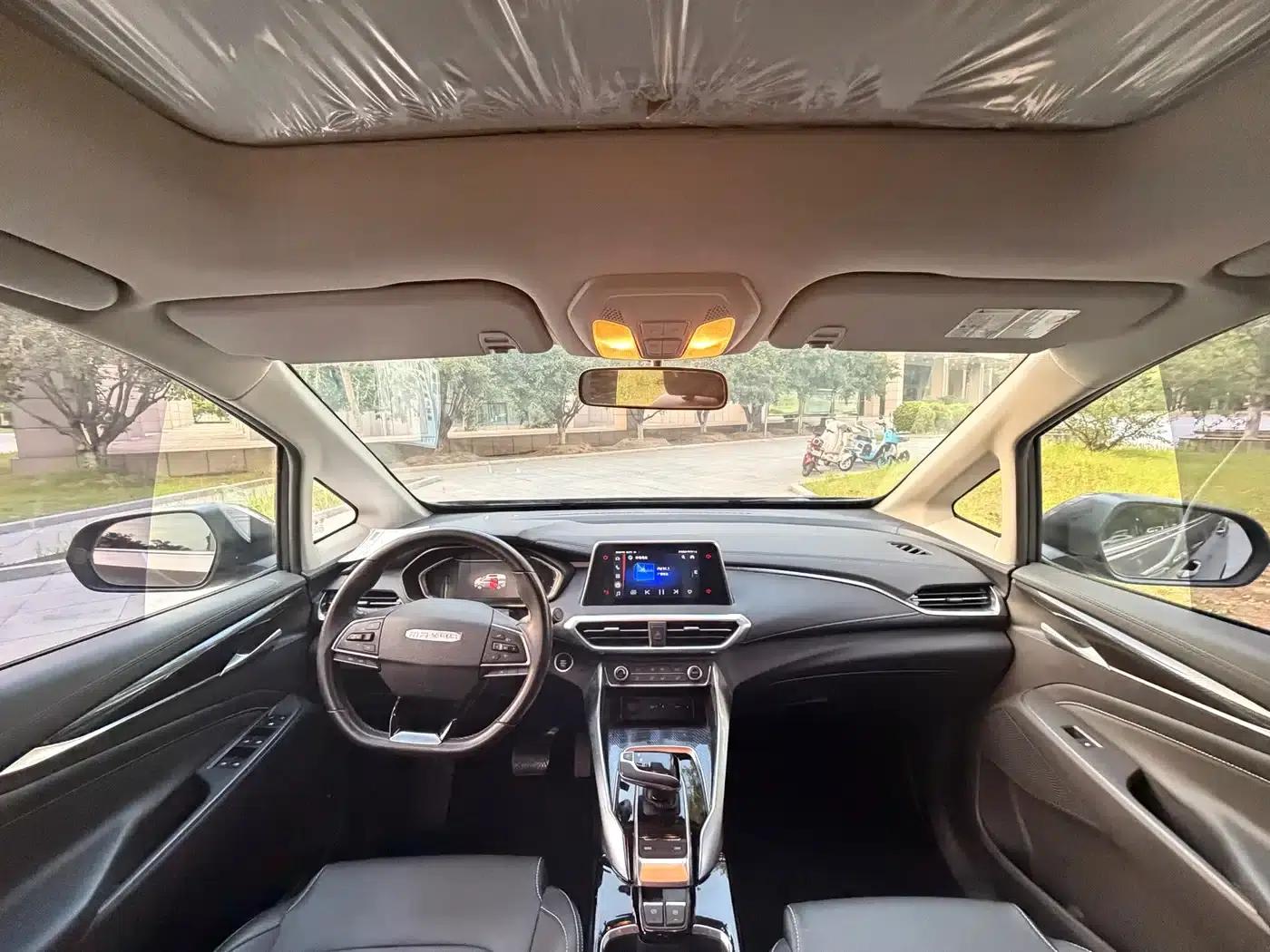 SAIC MAXUS EUNIQ 5 2020 1.3T PLUG IN Elite Edition — миниатюра 8