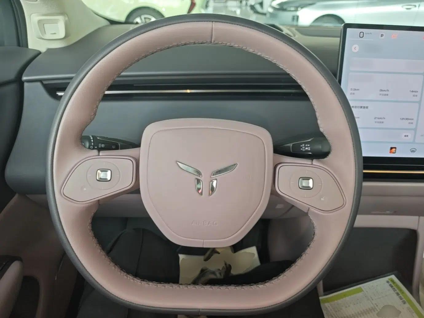 Hongqi Tiangong 06 2025 660 4x4 Smart Selection Edition — миниатюра 18