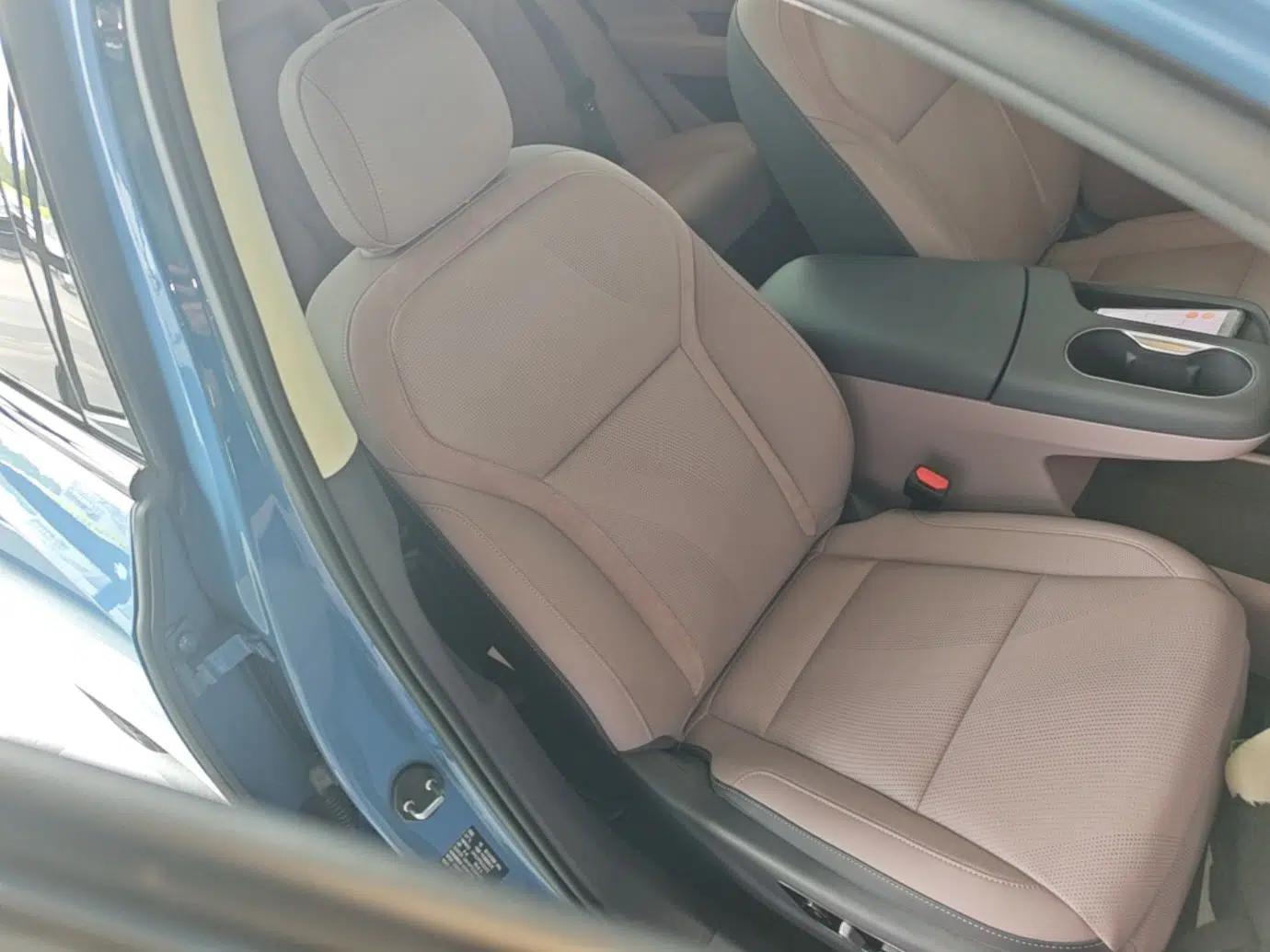 Hongqi Tiangong 06 2025 660 4x4 Smart Selection Edition — миниатюра 24