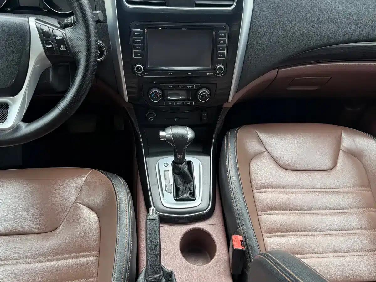 Fengxing SX6 2016 1.6L CVT Premium Edition — миниатюра 16
