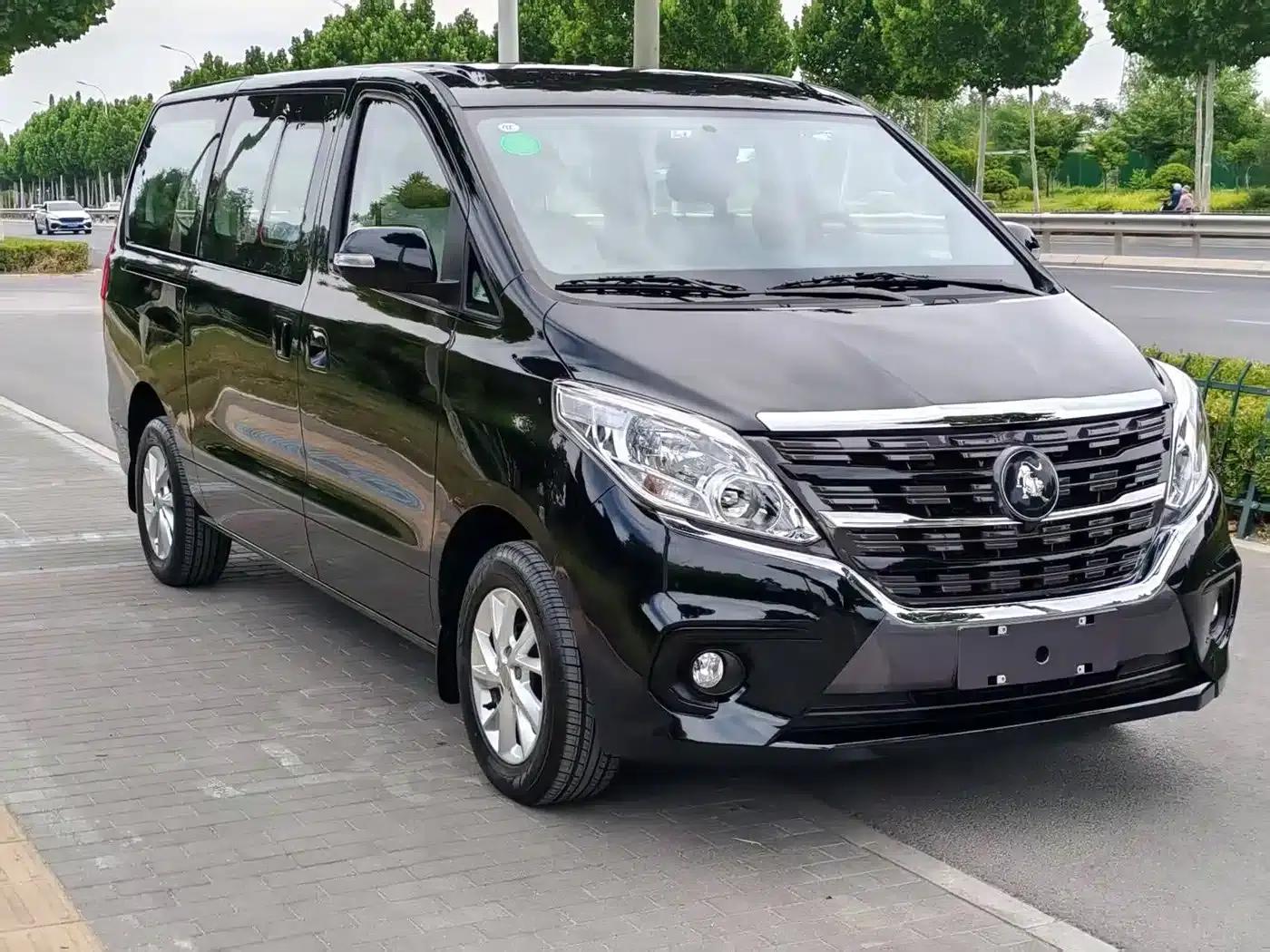 Lingzhi PLUS 2025 1.5T Manual Deluxe 7-Seater — миниатюра 3