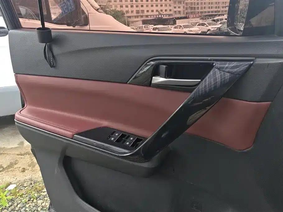 Fengxing T5L 2020 1.5T Automatic Luxury 7-seater National VI Emission Standard — миниатюра 7