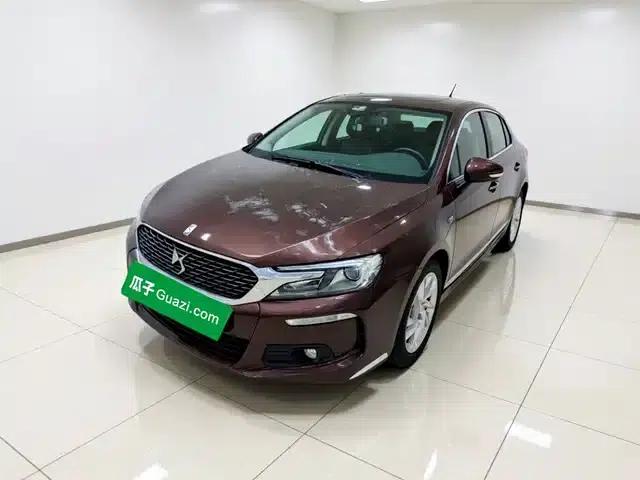 DS 5LS 2018 30THP Fashion Edition