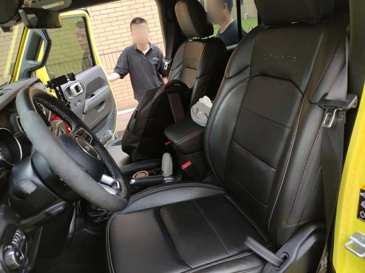 Jeep Wrangler New Energy 2022 Four-Door 2.0T 4xe Sahara Fluorescent Yellow Limited Edition — миниатюра 15
