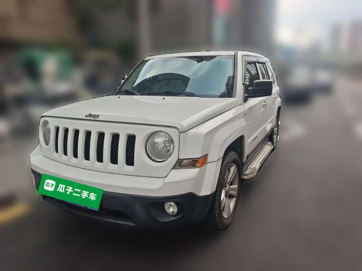 Jeep Patriot 2014 2.0L Sport Edition — миниатюра 1