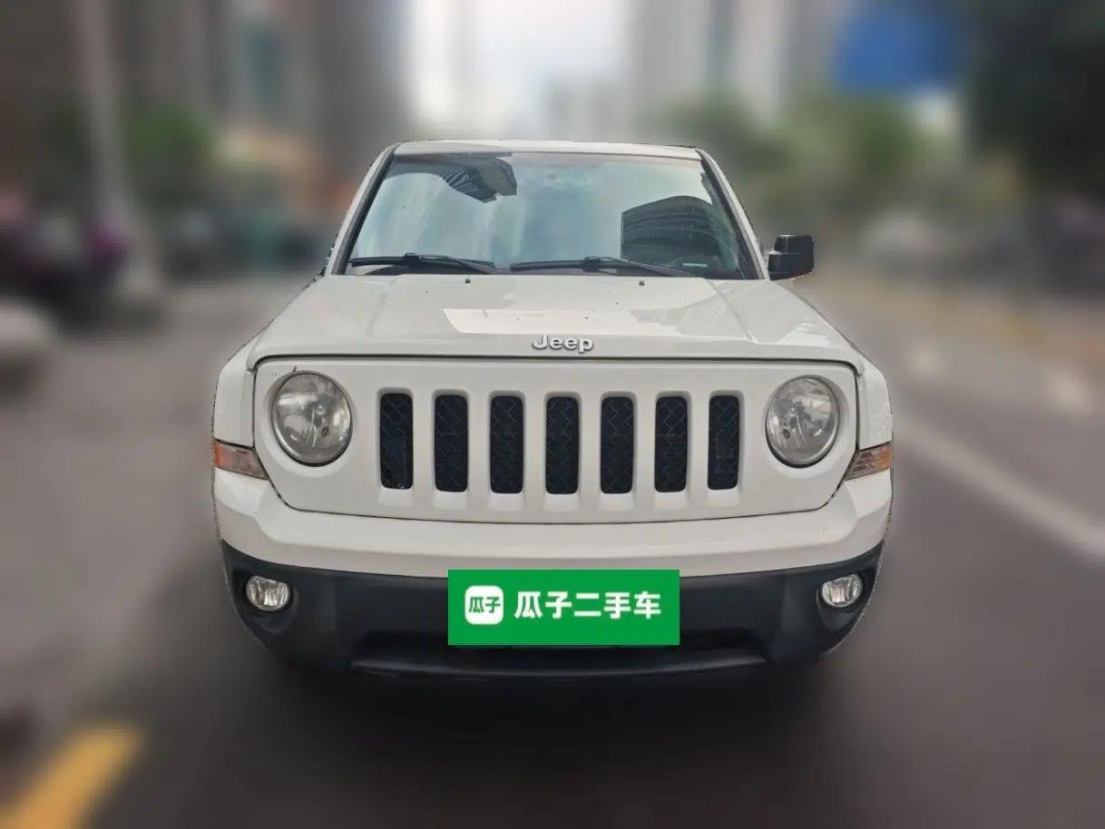 Jeep Patriot 2014 2.0L Sport Edition — миниатюра 2
