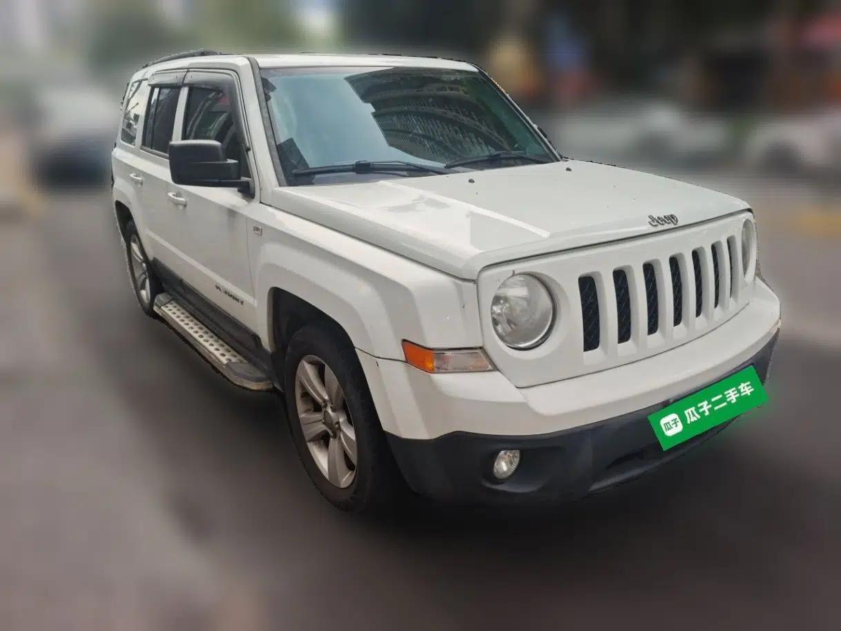 Jeep Patriot 2014 2.0L Sport Edition — миниатюра 3