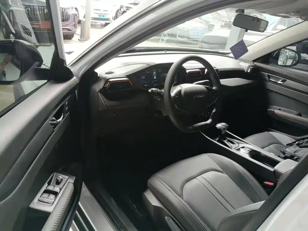 2024 Aeolus Aeolus GS Mach Edition 1.5L Automatic Starry Night Edition — миниатюра 16