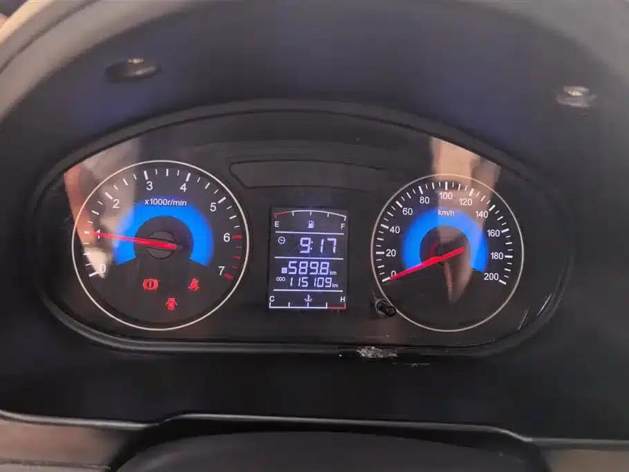 Fengguang 360 2015 Model 1.5L Manual Comfort 7-Seater National V Emission Standard — миниатюра 14