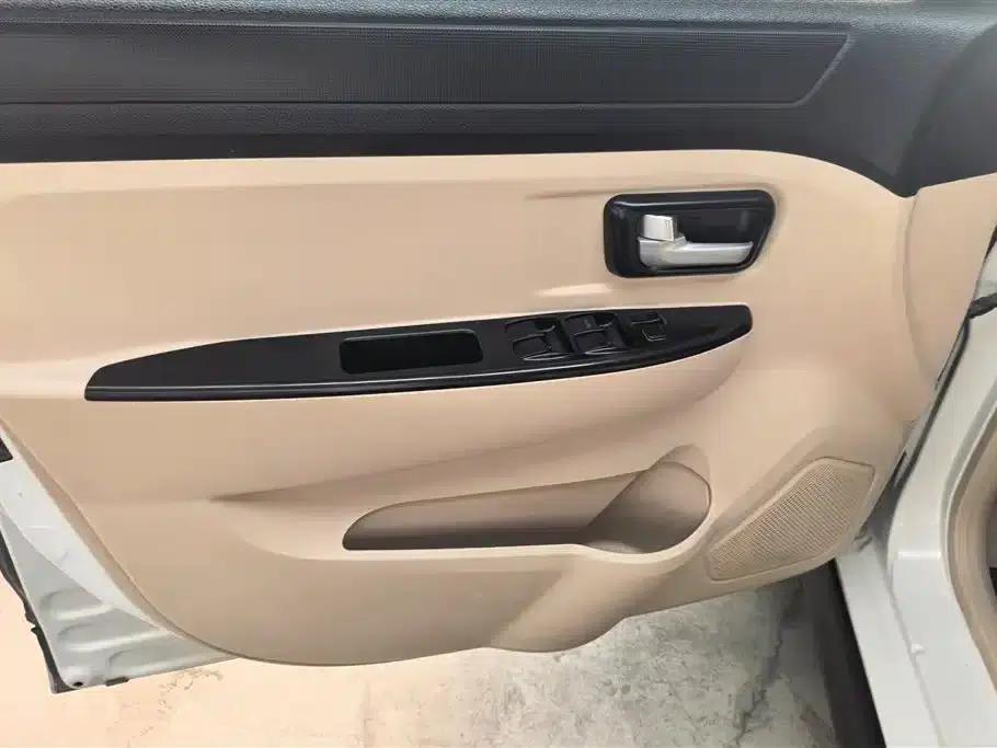 Fengguang 360 2015 Model 1.5L Manual Comfort 7-Seater National V Emission Standard — миниатюра 7