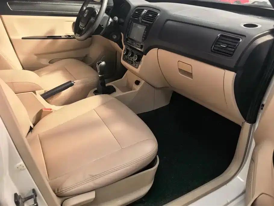Fengguang 360 2015 Model 1.5L Manual Comfort 7-Seater National V Emission Standard — миниатюра 8