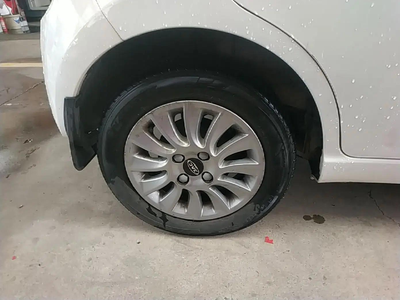 JAC Group iEV6E 2019 Upgraded Model iEV6E Luxury Smart Version — миниатюра 11