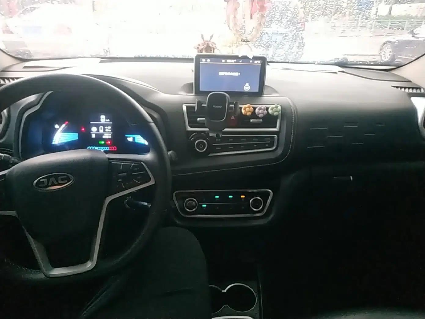 JAC Group iEV6E 2019 Upgraded Model iEV6E Luxury Smart Version — миниатюра 12
