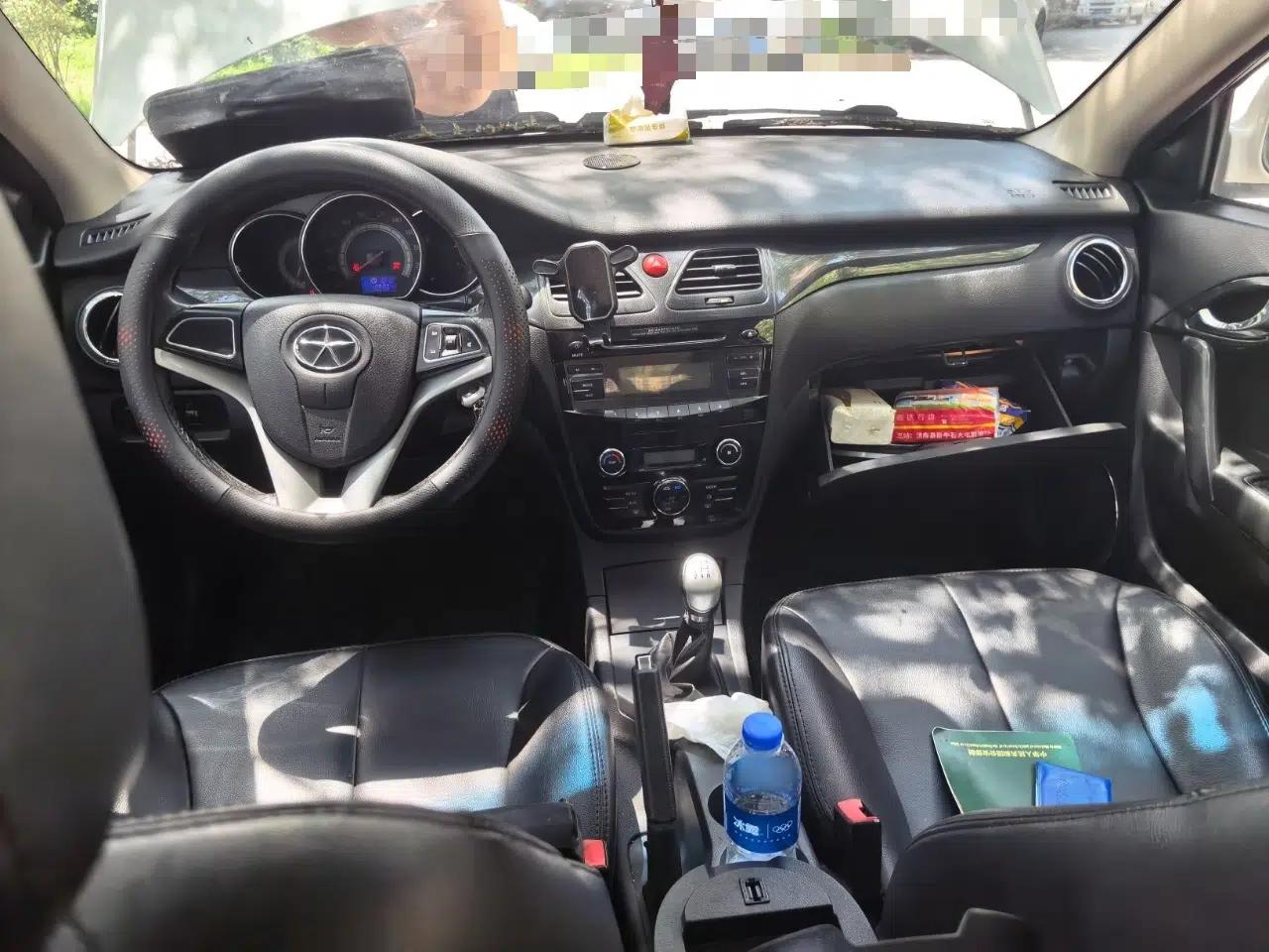 JAC Group Heyue 2016 1.5L Manual Comfort Version China V Standard — миниатюра 9