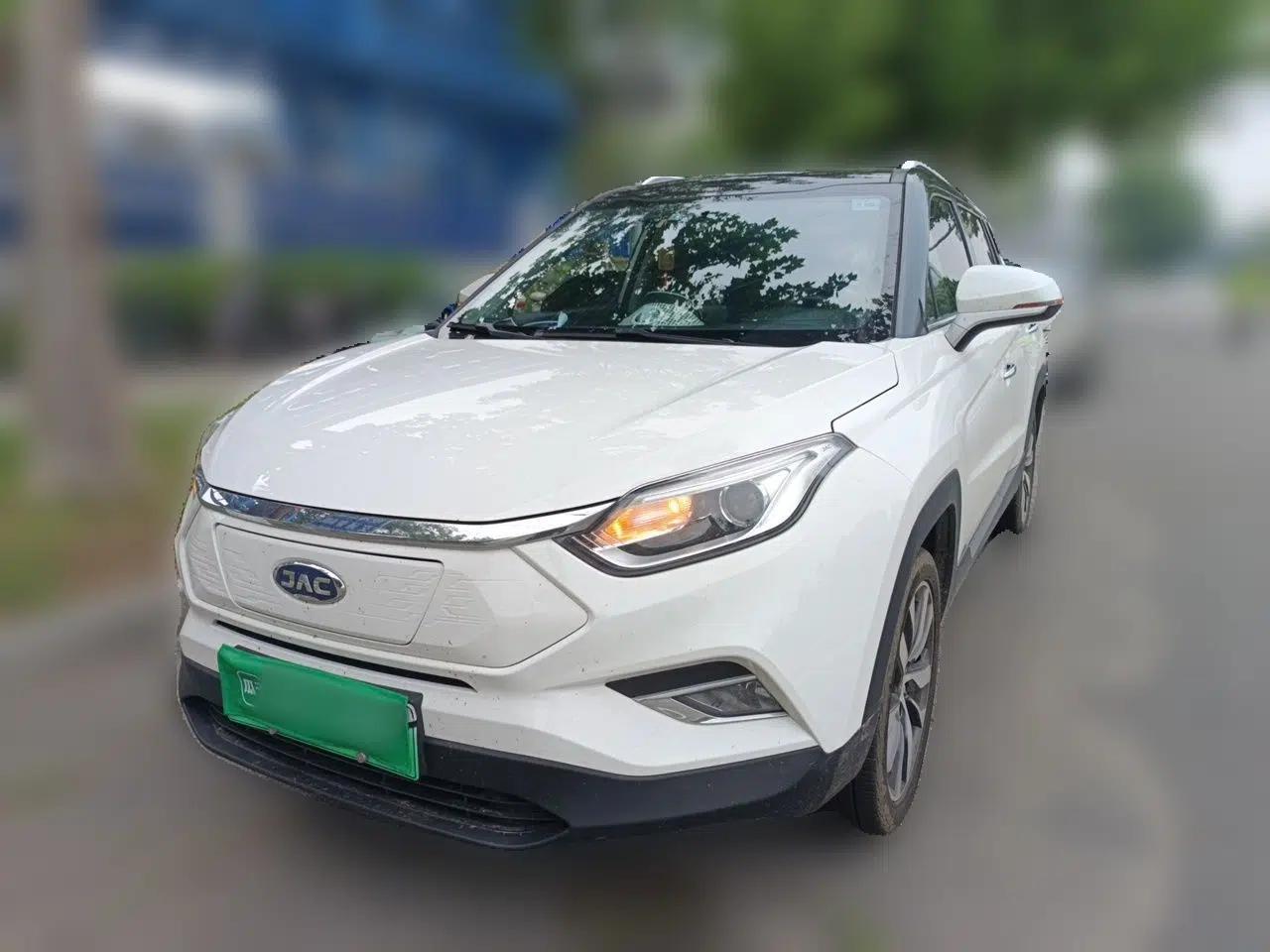 JAC Group iEVS4 2019 Luxury Smart Enjoyment Model — миниатюра 1