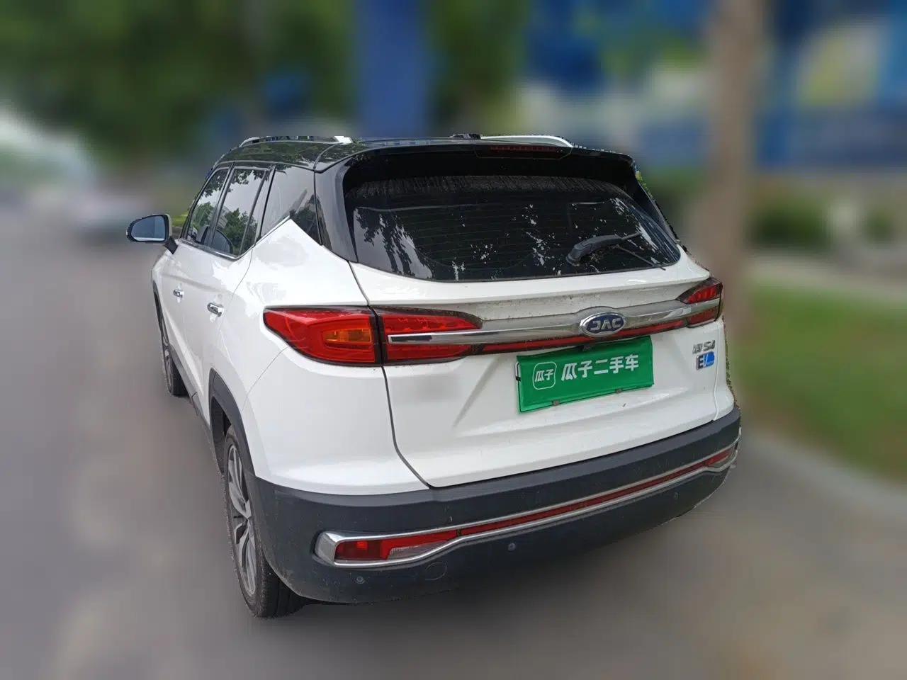 JAC Group iEVS4 2019 Luxury Smart Enjoyment Model — миниатюра 4
