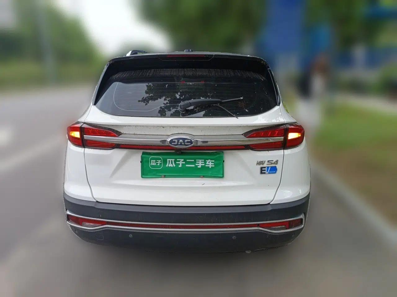 JAC Group iEVS4 2019 Luxury Smart Enjoyment Model — миниатюра 5