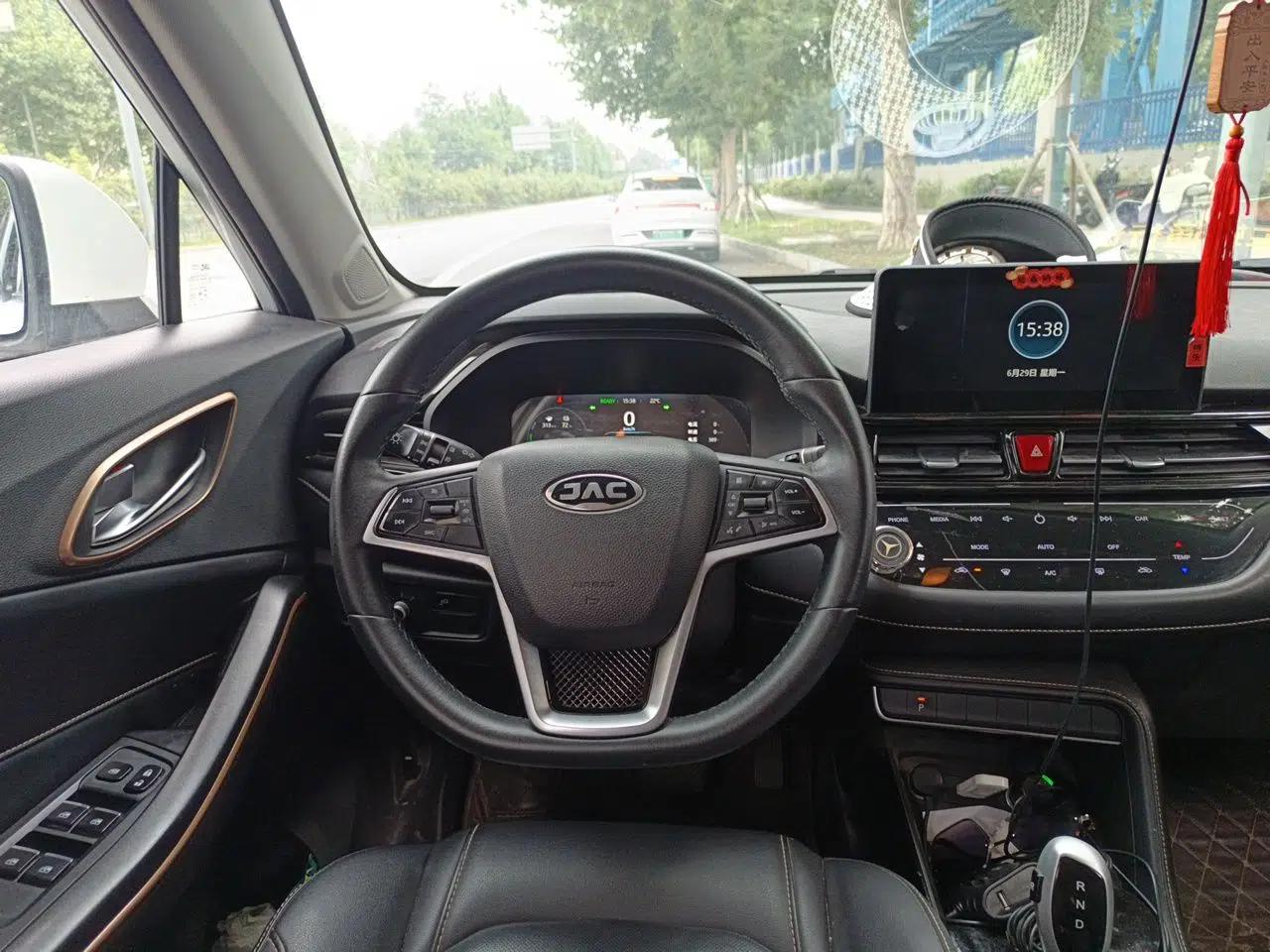 JAC Group iEVS4 2019 Luxury Smart Enjoyment Model — миниатюра 10