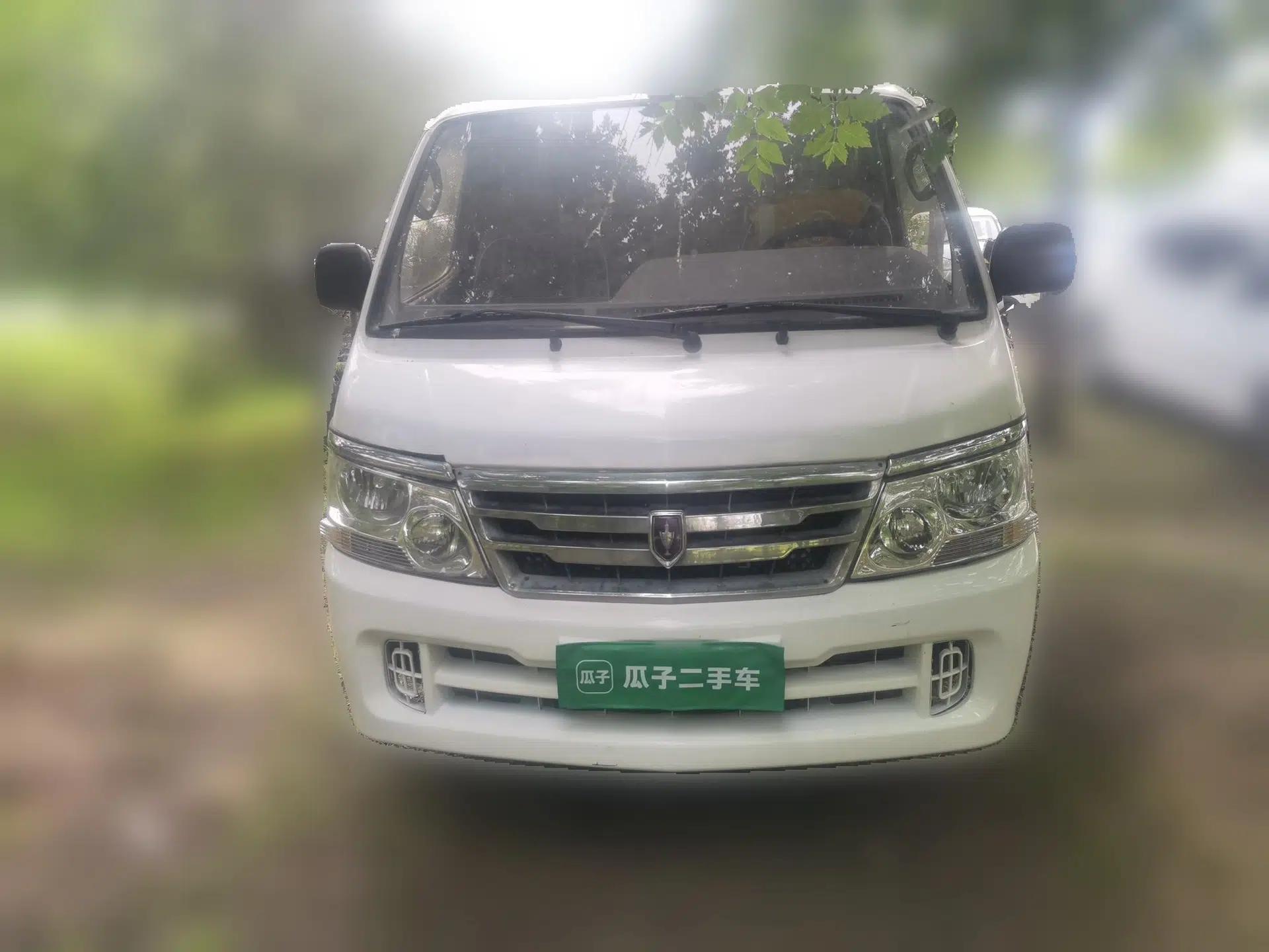 Jinbei Hiace Golden Cup Sea Lion enclosed van, 2.0L displacement, 2 seats, manual transmission. — миниатюра 2
