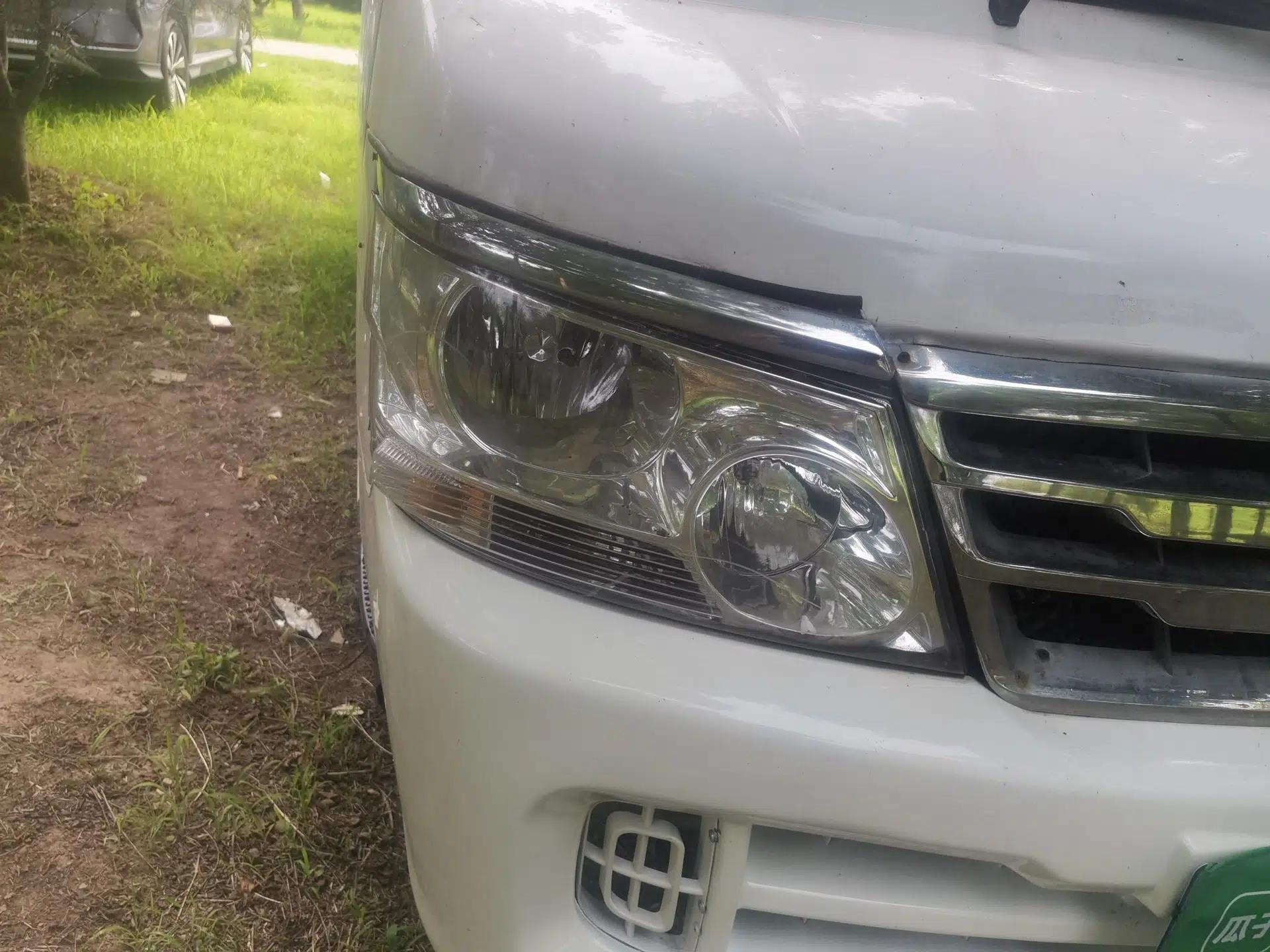 Jinbei Hiace Golden Cup Sea Lion enclosed van, 2.0L displacement, 2 seats, manual transmission. — миниатюра 7