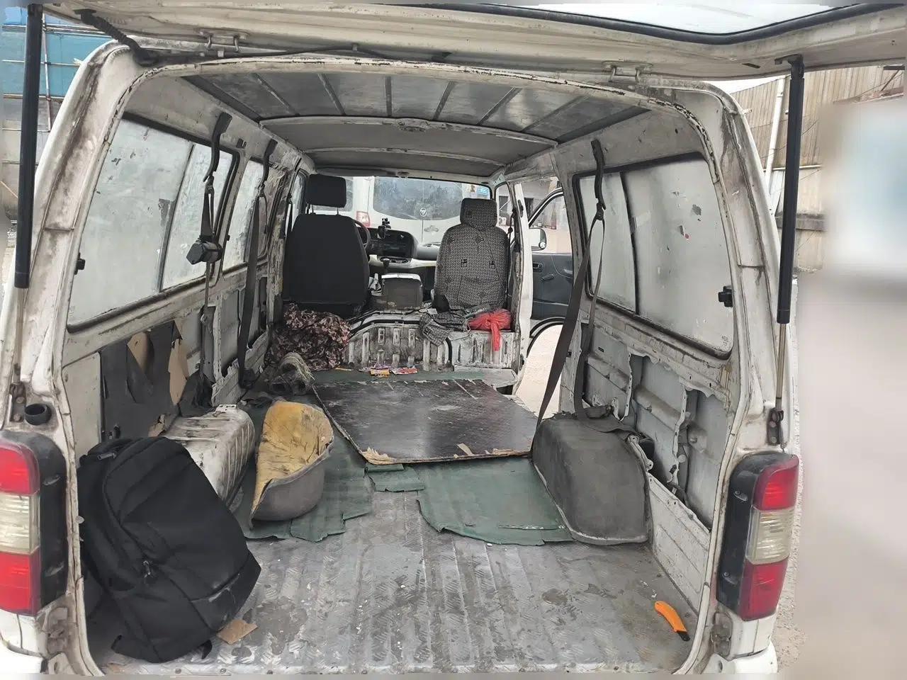 Jinbei Hiace Golden Cup Sea Lion, 2.0-liter engine, 6 seats — миниатюра 19