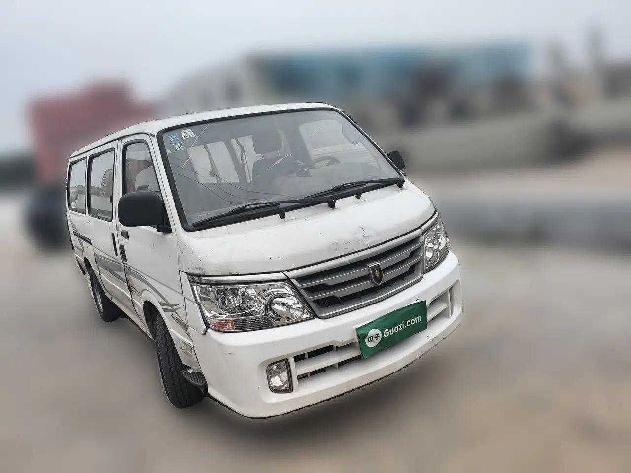 Jinbei Hiace Golden Cup Sea Lion, 2.0-liter engine, 6 seats — миниатюра 3