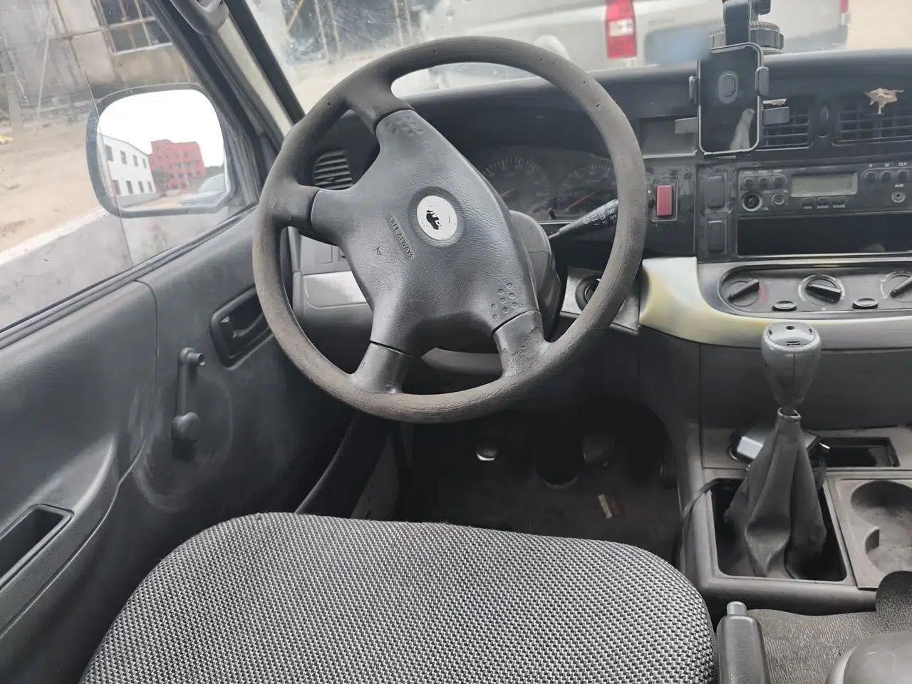 Jinbei Hiace Golden Cup Sea Lion, 2.0-liter engine, 6 seats — миниатюра 10