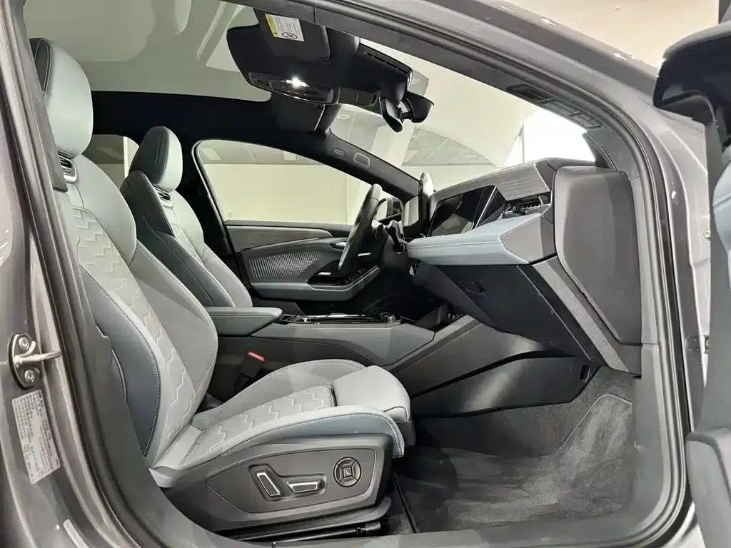Audi A6L e-tron 2026 First Edition Qiankun Intelligent Driving Edition — миниатюра 15