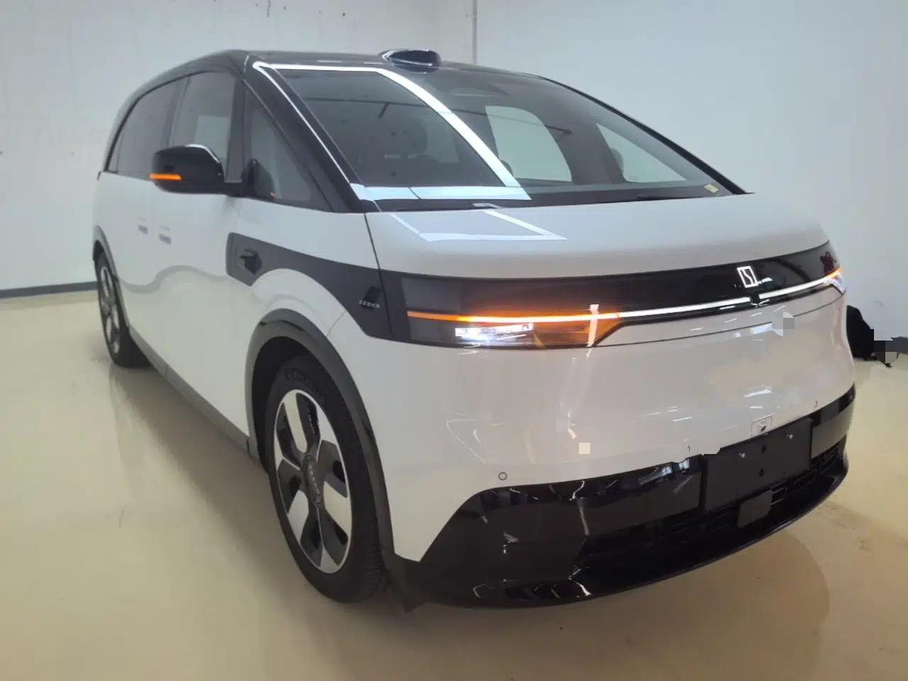 Zeekr MIX 2025 Intelligent Driving Version — миниатюра 3