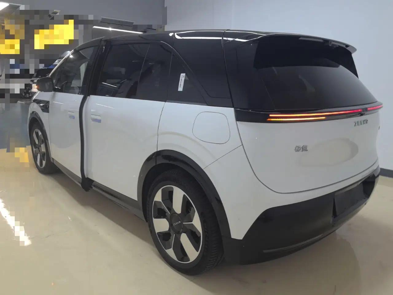 Zeekr MIX 2025 Intelligent Driving Version — миниатюра 4