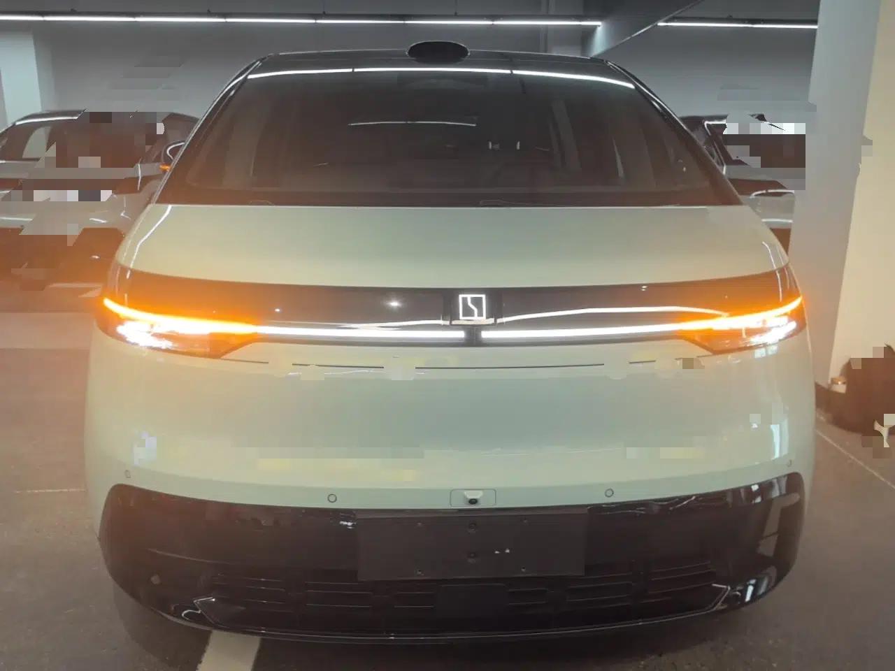 Zeekr MIX 2025 Intelligent Driving Version — миниатюра 2