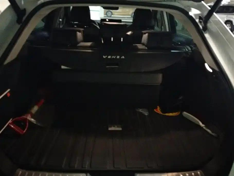 Venza 2023 2.5L Intelligent Hybrid Dual Engine 2WD Premium Edition — миниатюра 4