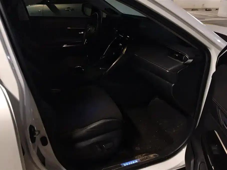 Venza 2023 2.5L Intelligent Hybrid Dual Engine 2WD Premium Edition — миниатюра 8