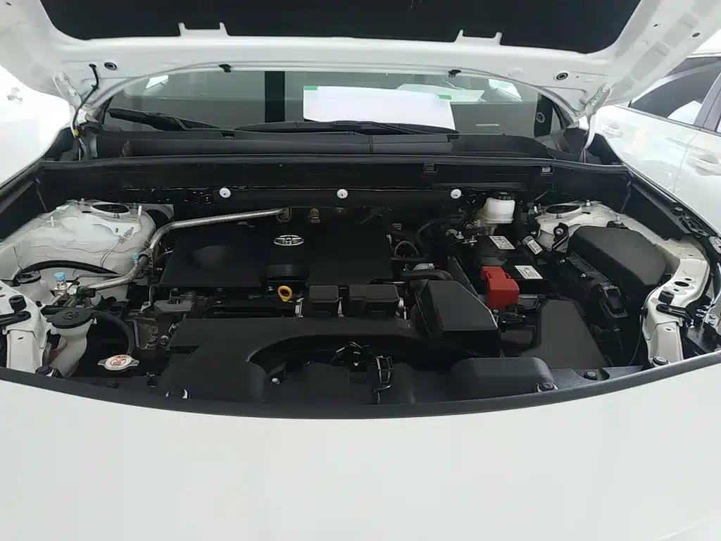 Venza 2023 2.0L CVT 2WD Luxury Edition — миниатюра 16