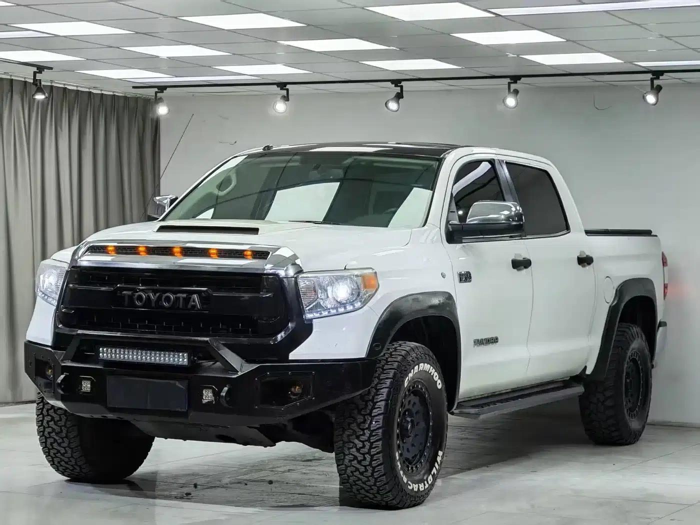2015 Tundra 5.7L Automatic — миниатюра 2