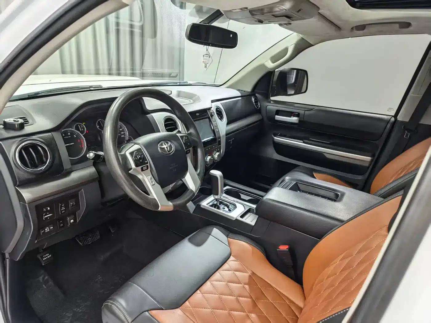 2015 Tundra 5.7L Automatic — миниатюра 4