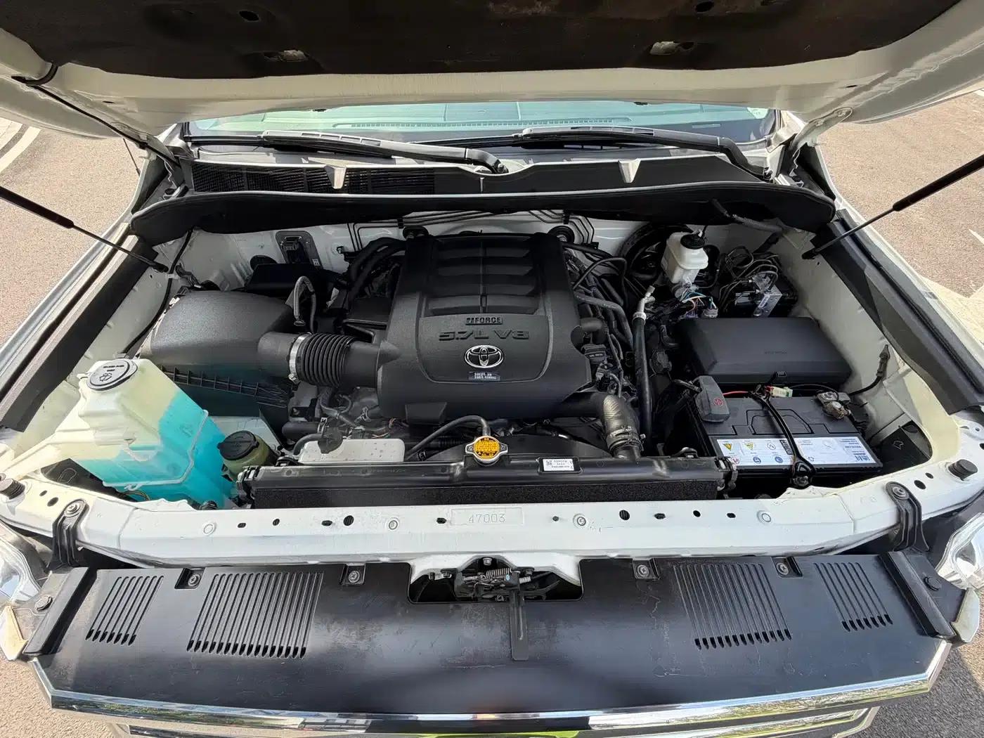 2017 Tundra 5.7L Canadian Spec — миниатюра 17