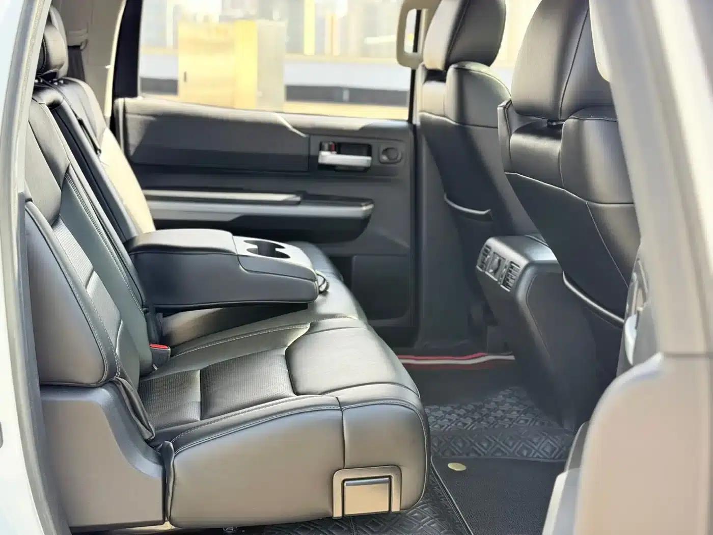 2020 Tundra 5.7L Automatic — миниатюра 14