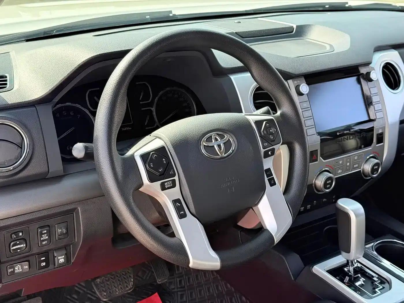 2020 Tundra 5.7L Automatic — миниатюра 8