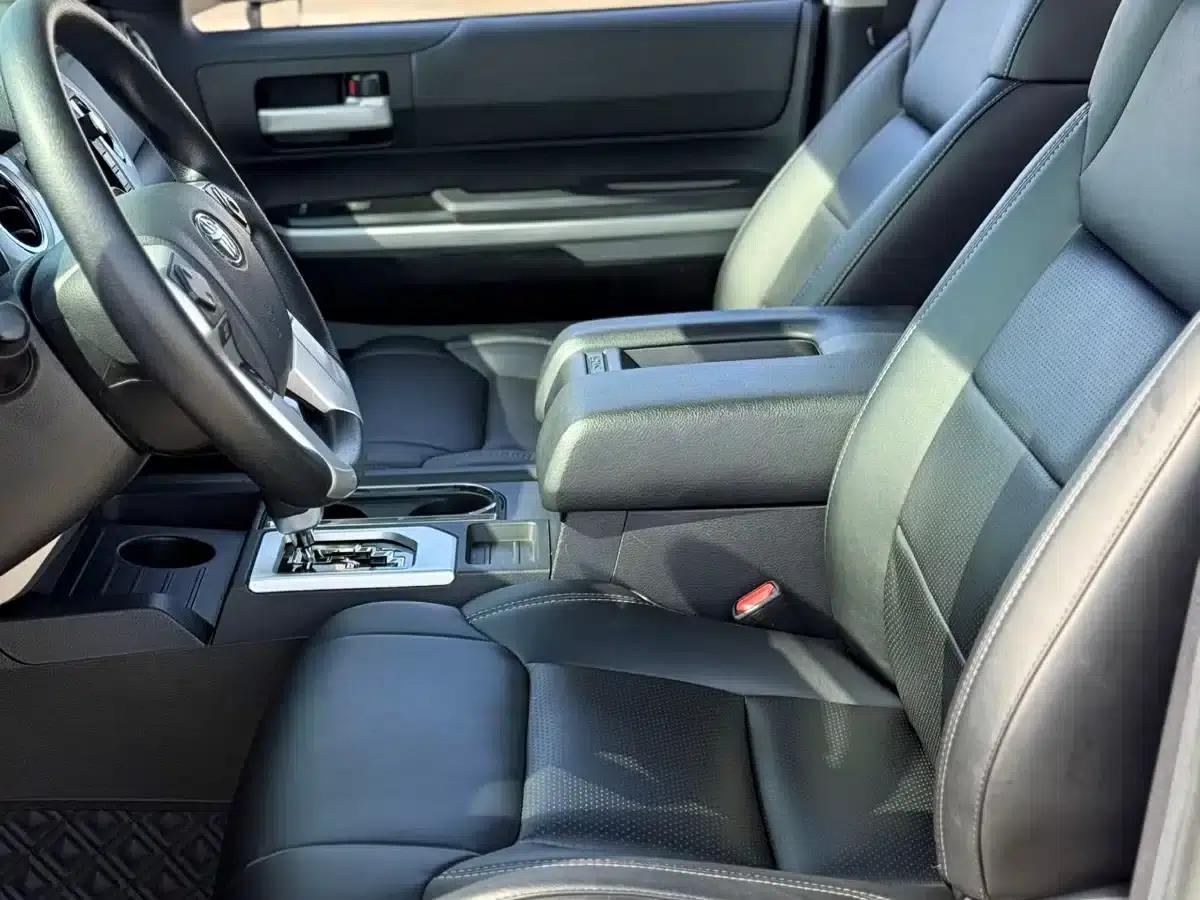 2020 Tundra 5.7L Automatic — миниатюра 9