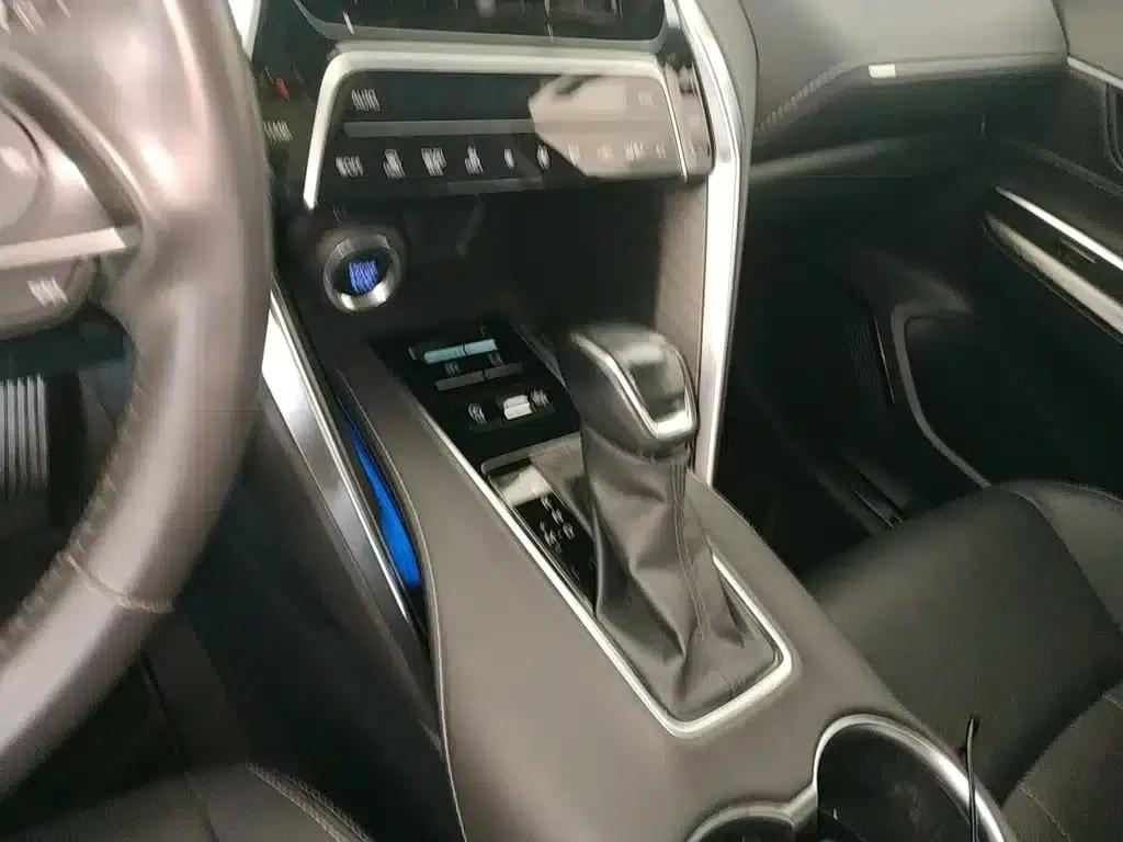HARRIER 2022 2.0L CVT 2WD Luxury Edition — миниатюра 14