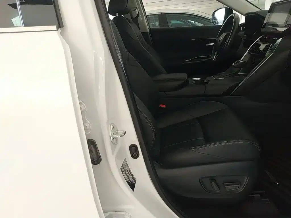 HARRIER 2022 2.0L CVT 2WD Luxury Edition — миниатюра 25