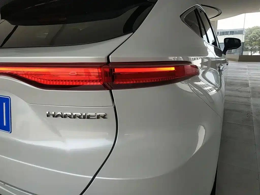 HARRIER 2022 2.0L CVT 2WD Luxury Edition — миниатюра 8