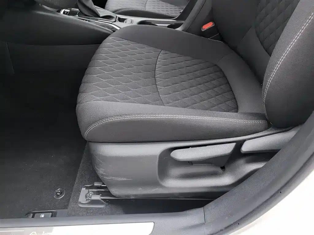 2021 Avalon 2.0L Entry-level Edition — миниатюра 20